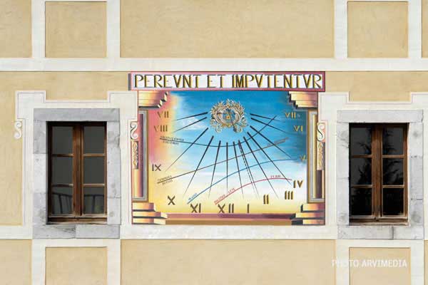 fresque murale sur les murs du prieuré