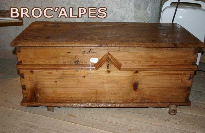 Coffre d'alpage de Savoie Lg 105 x lg 50 x H 44 cm